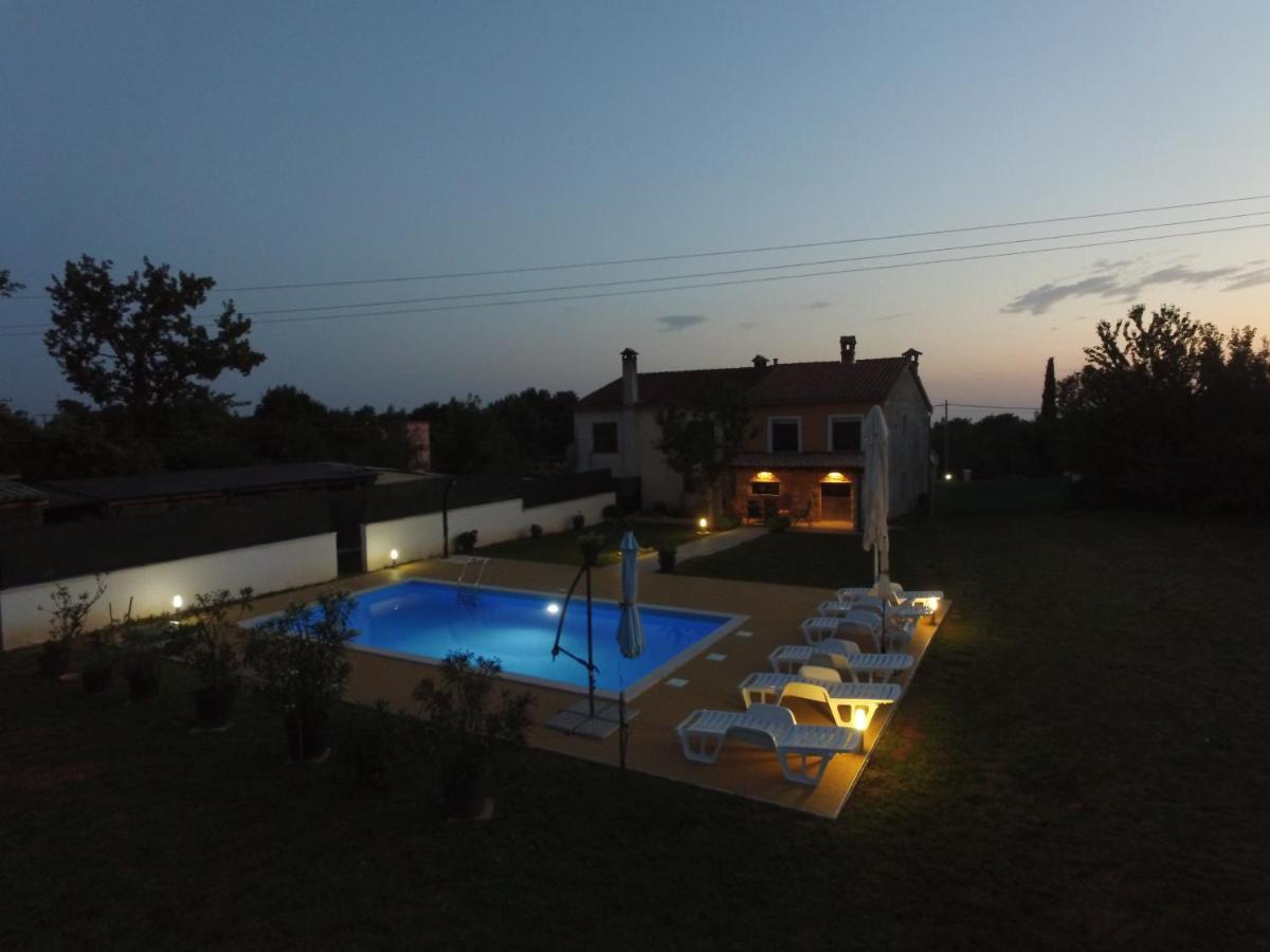 Holiday Apartment Ariella Krizanici Екстер'єр фото