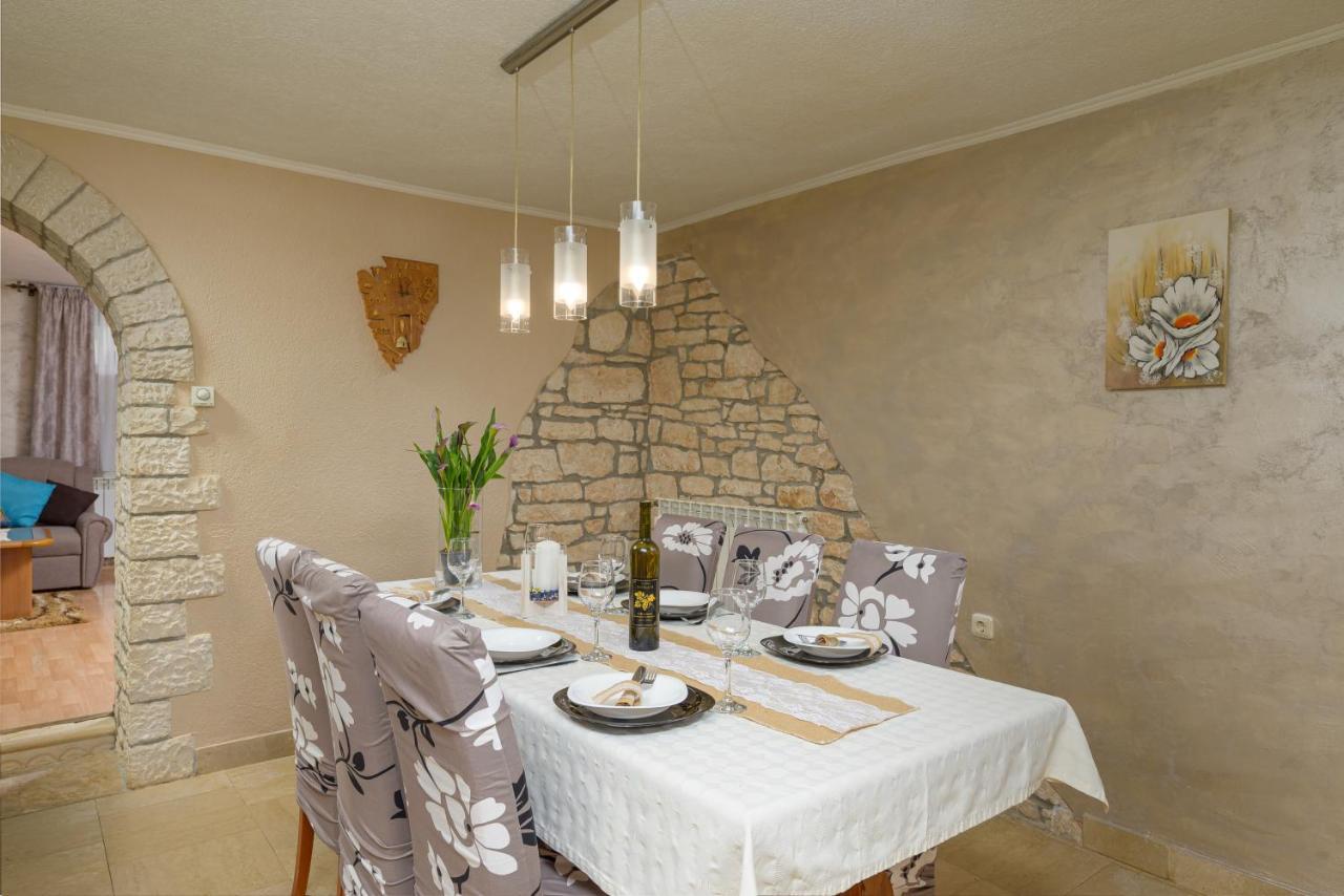 Holiday Apartment Ariella Krizanici Екстер'єр фото