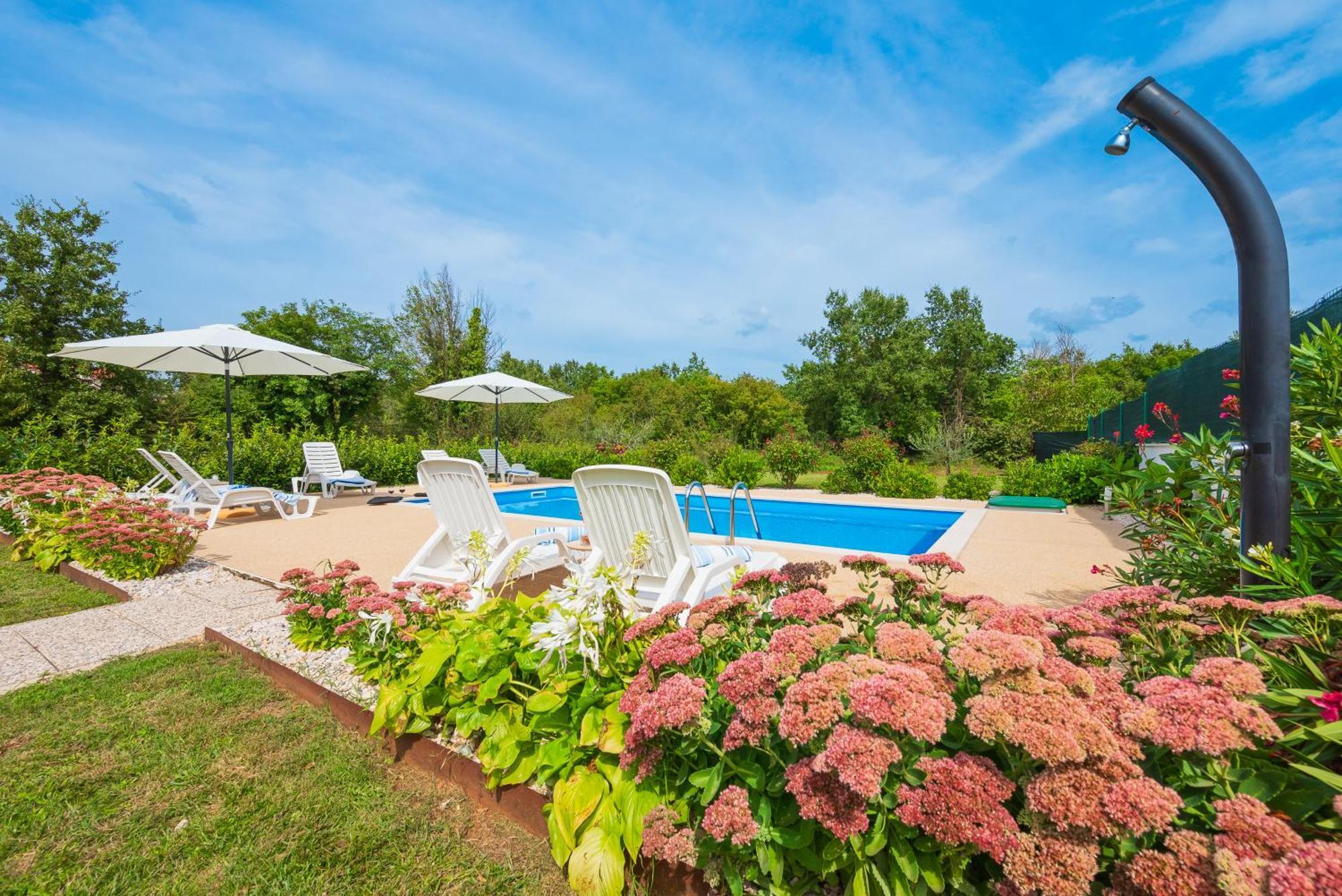 Holiday Apartment Ariella Krizanici Екстер'єр фото